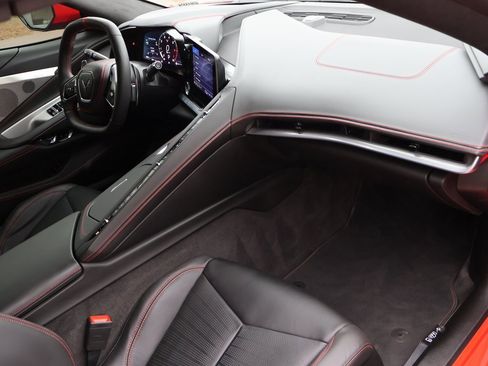 Used 2023 Chevrolet Corvette Stingray Premium Conv w/ Z51 Performance Package image 12