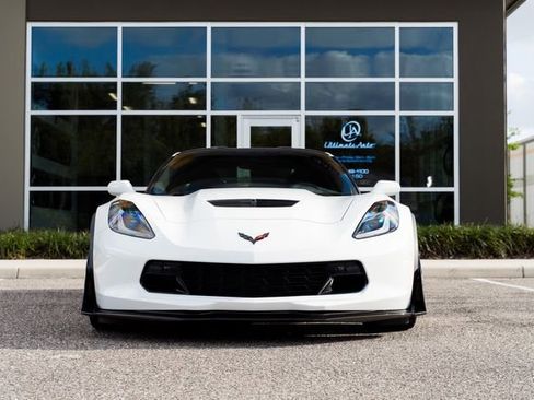 Used 2018 Chevrolet Corvette Z06 image 8