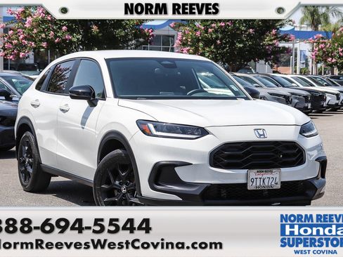 Certified 2025 Honda HR-V Sport image 1