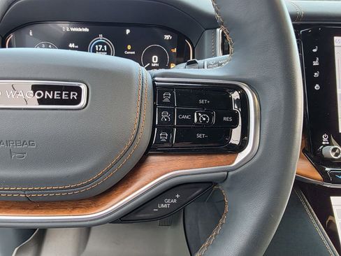 Used 2022 Jeep Grand Wagoneer Series II w/ Premium Group II image 27