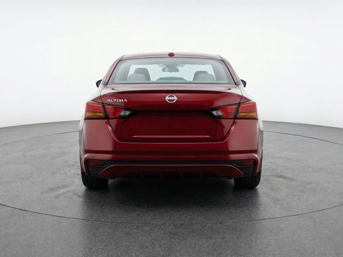Used 2025 Nissan Altima 2.5 SV image 7