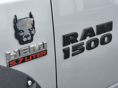 Used 2014 RAM 1500 Express AWD/4WD image 15
