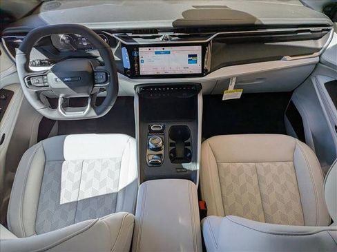 New 2026 Jeep Cherokee Overland image 30