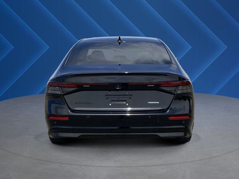 Used 2024 Honda Accord EX-L image 4