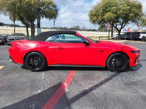 Certified 2025 Ford Mustang GT Premium image 2