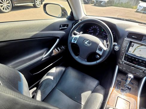 Used 2012 Lexus IS 250C RWD image 32
