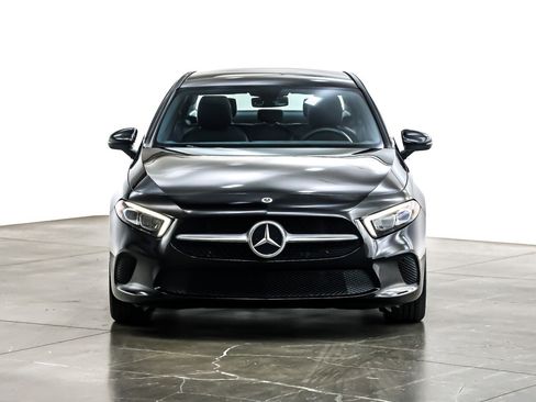 Used 2022 Mercedes-Benz A 220 image 2