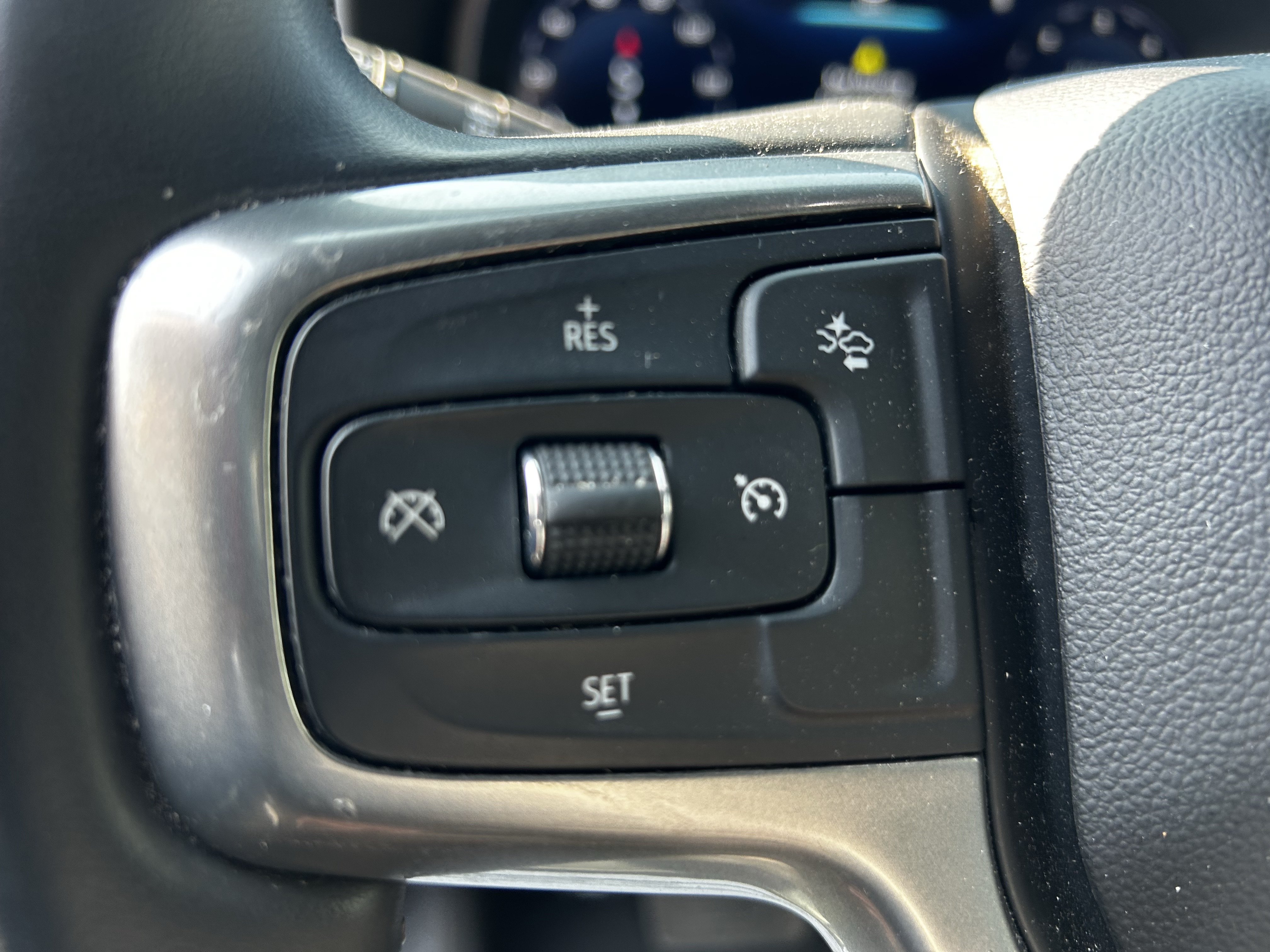 Used 2024 Chevrolet Tahoe LT AWD/4WD image 29