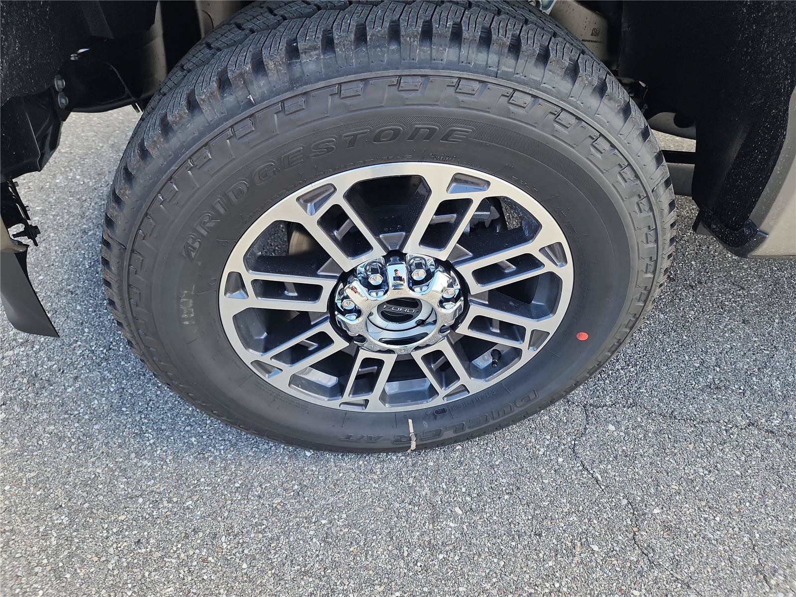 New 2026 Ford F250 Platinum w/ Platinum Plus Package AWD/4WD image 9