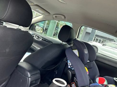 Used 2019 Nissan Sentra SV FWD image 16