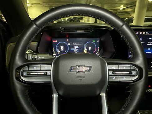 Used 2024 Chevrolet Colorado ZR2 w/ ZR2 Convenience Package III image 21