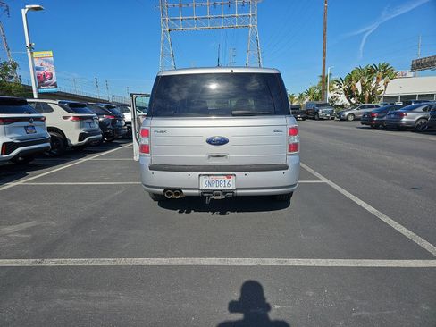 Used 2011 Ford Flex SEL w/ Rapid Spec Order Code image 11