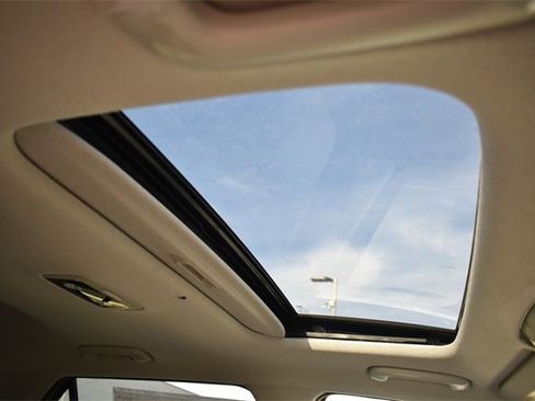 New 2025 Kia Niro EX Touring image 13