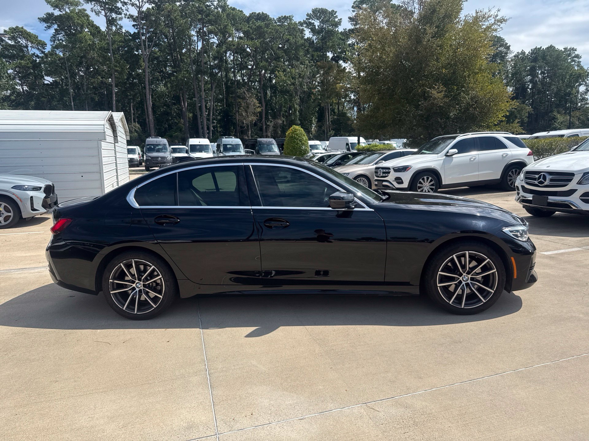 Used 2021 BMW 330i Sedan w/ Convenience Package RWD image 3