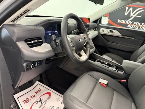 New 2026 Ford Explorer Active w/ Active Comfort Package image 13