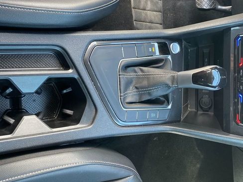 Used 2024 Volkswagen Tiguan Wolfsburg Edition image 22