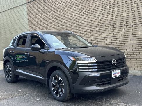 New 2026 Nissan Kicks SV w/ SV Premium Package AWD/4WD image 2