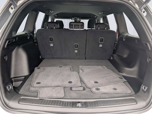 Used 2024 Jeep Grand Cherokee Limited image 11