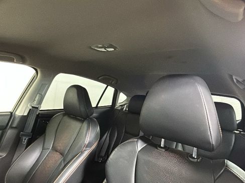 Used 2023 Subaru Crosstrek 2.5i Limited AWD/4WD image 14