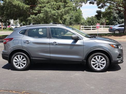 Used 2020 Nissan Rogue Sport SV w/ All-Weather Package AWD/4WD image 3