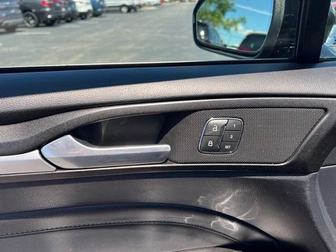 Used 2020 Ford Fusion Titanium AWD/4WD image 30