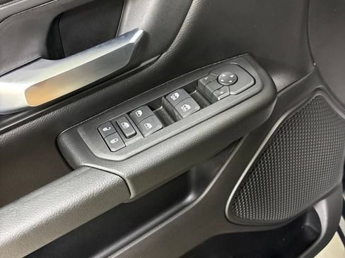 New 2026 RAM 1500 Express AWD/4WD image 16