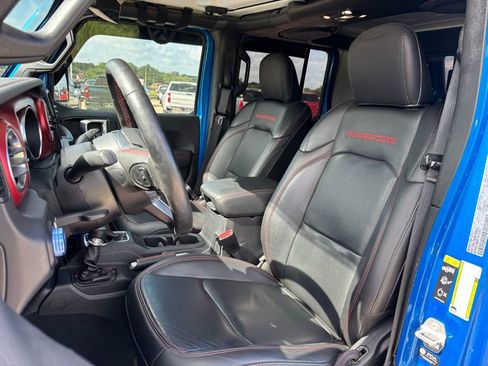 Used 2021 Jeep Gladiator Rubicon AWD/4WD image 12