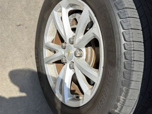 Used 2017 Chevrolet Equinox LS AWD/4WD image 36