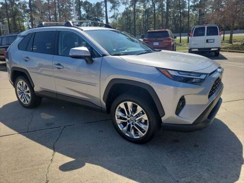 Certified 2025 Toyota RAV4 XLE Premium image 8