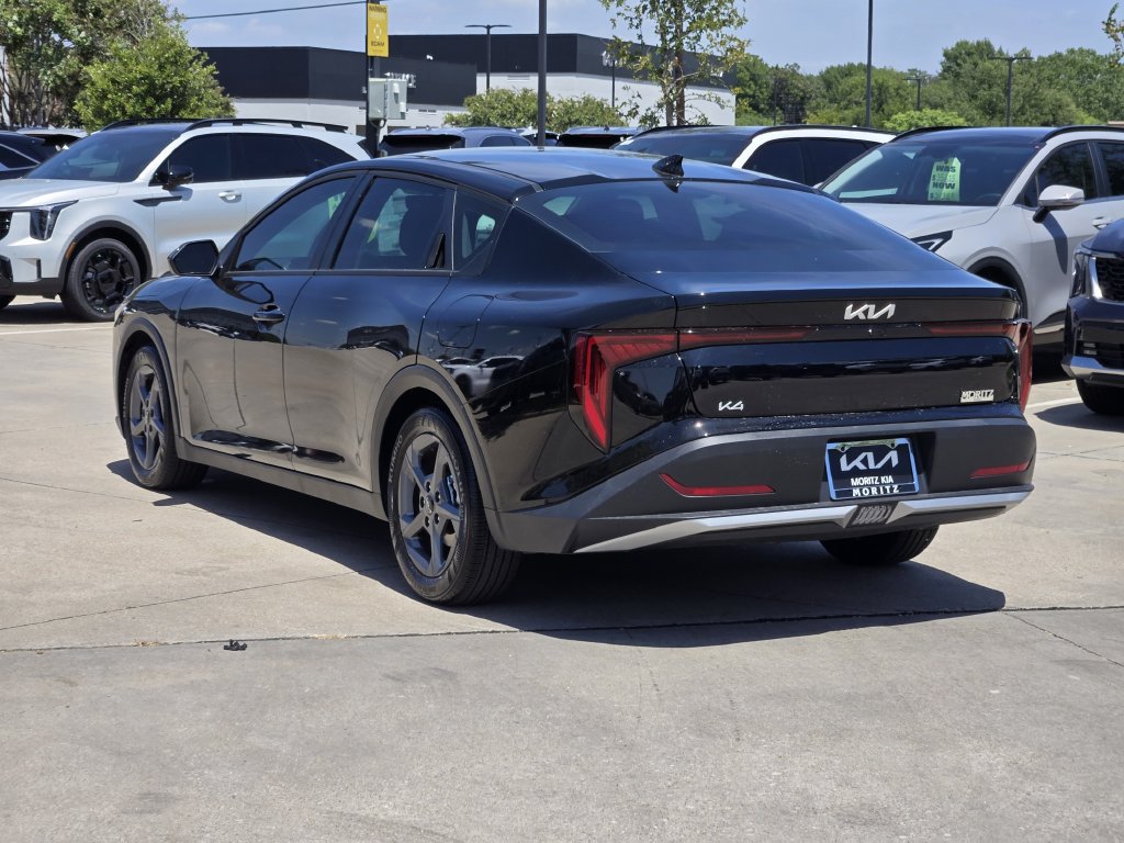 New 2026 Kia K4 FWD image 3