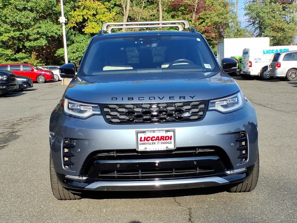 Used 2022 Land Rover Discovery HSE R-Dynamic AWD/4WD image 2
