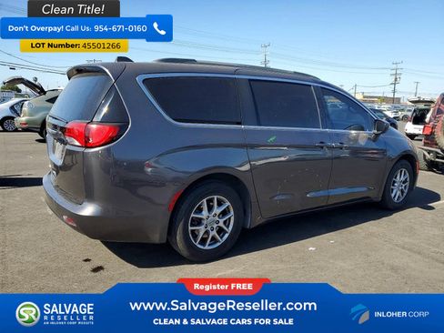 Used 2021 Chrysler Voyager Lxi image 4