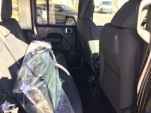 New 2026 Jeep Wrangler Unlimited Sport image 8