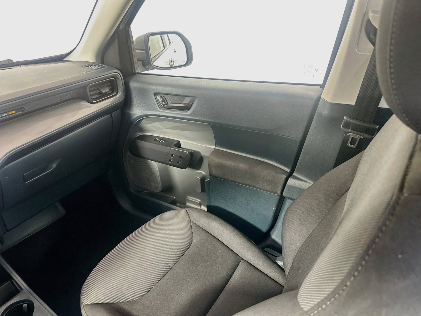 Used 2024 Ford Maverick XL FWD image 21