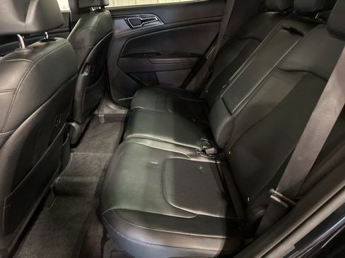 Used 2023 Kia Sportage SX image 23