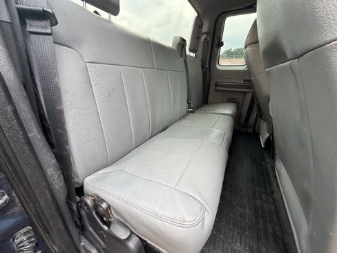 Used 2016 Ford F250 XL w/ XL Appearance Package AWD/4WD image 16