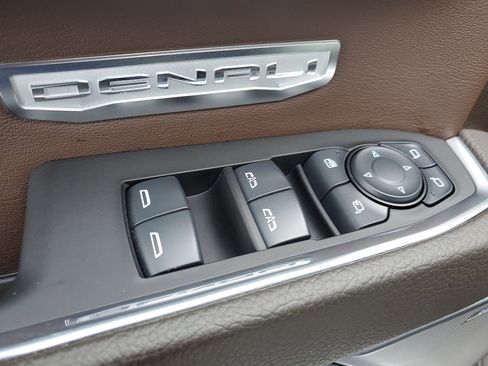 Used 2025 GMC Sierra 1500 Denali image 20
