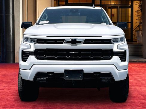 Used 2023 Chevrolet Silverado 1500 RST RWD image 3