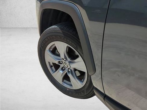 Used 2025 Toyota RAV4 XLE AWD/4WD image 10