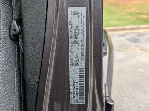 Used 2025 Jeep Wrangler Unlimited Sahara AWD/4WD image 36