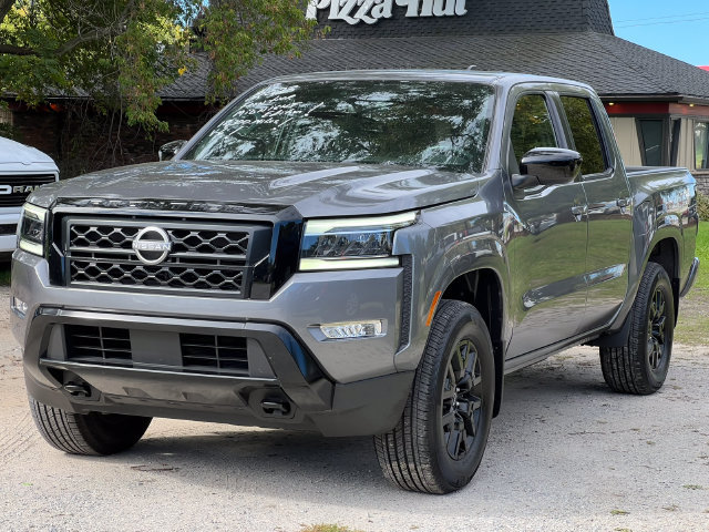 Used 2023 Nissan Frontier SV w/ Midnight Edition Package AWD/4WD image 43