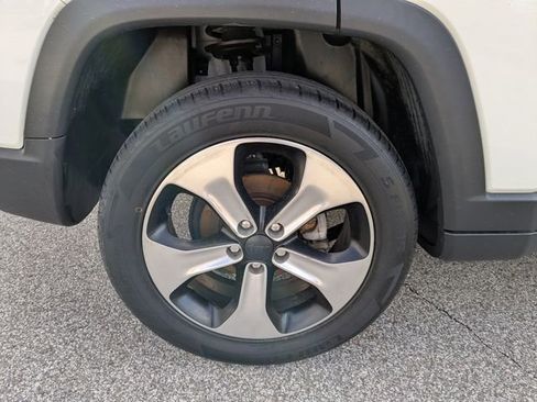 Used 2018 Jeep Compass Latitude w/ Popular Equipment Group image 12