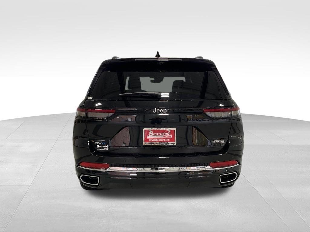 Used 2024 Jeep Grand Cherokee Overland w/ Advanced Protech Group III AWD/4WD image 7
