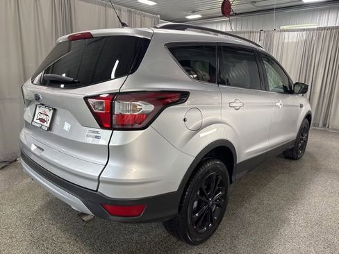 Used 2019 Ford Escape SEL image 4