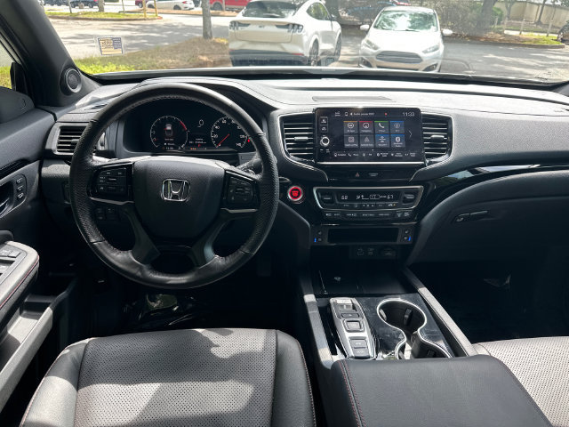 Used 2025 Honda Ridgeline Black Edition image 25