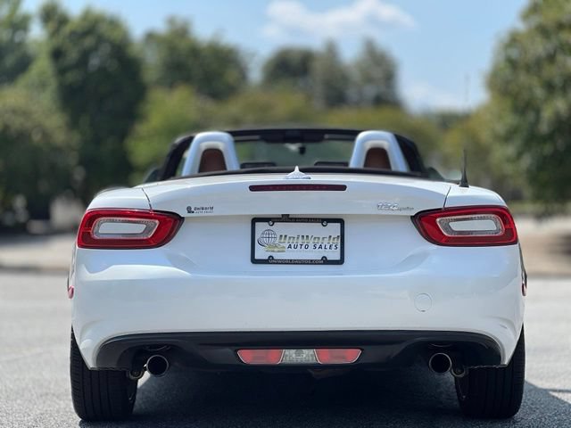 Used 2019 FIAT 124 Spider Lusso w/ Navigation & Sound Group RWD image 14