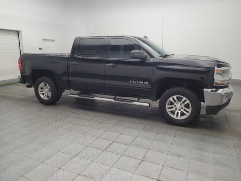 Used 2018 Chevrolet Silverado 1500 LT w/ All Star Edition AWD/4WD image 11