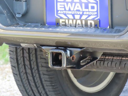 Used 2023 Chevrolet Colorado LT w/ LT Convenience Package II image 14