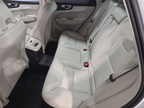 Used 2025 Volvo XC60 T8 Core w/ Climate Package image 18