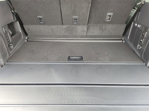 New 2025 Ford Expedition Active image 23